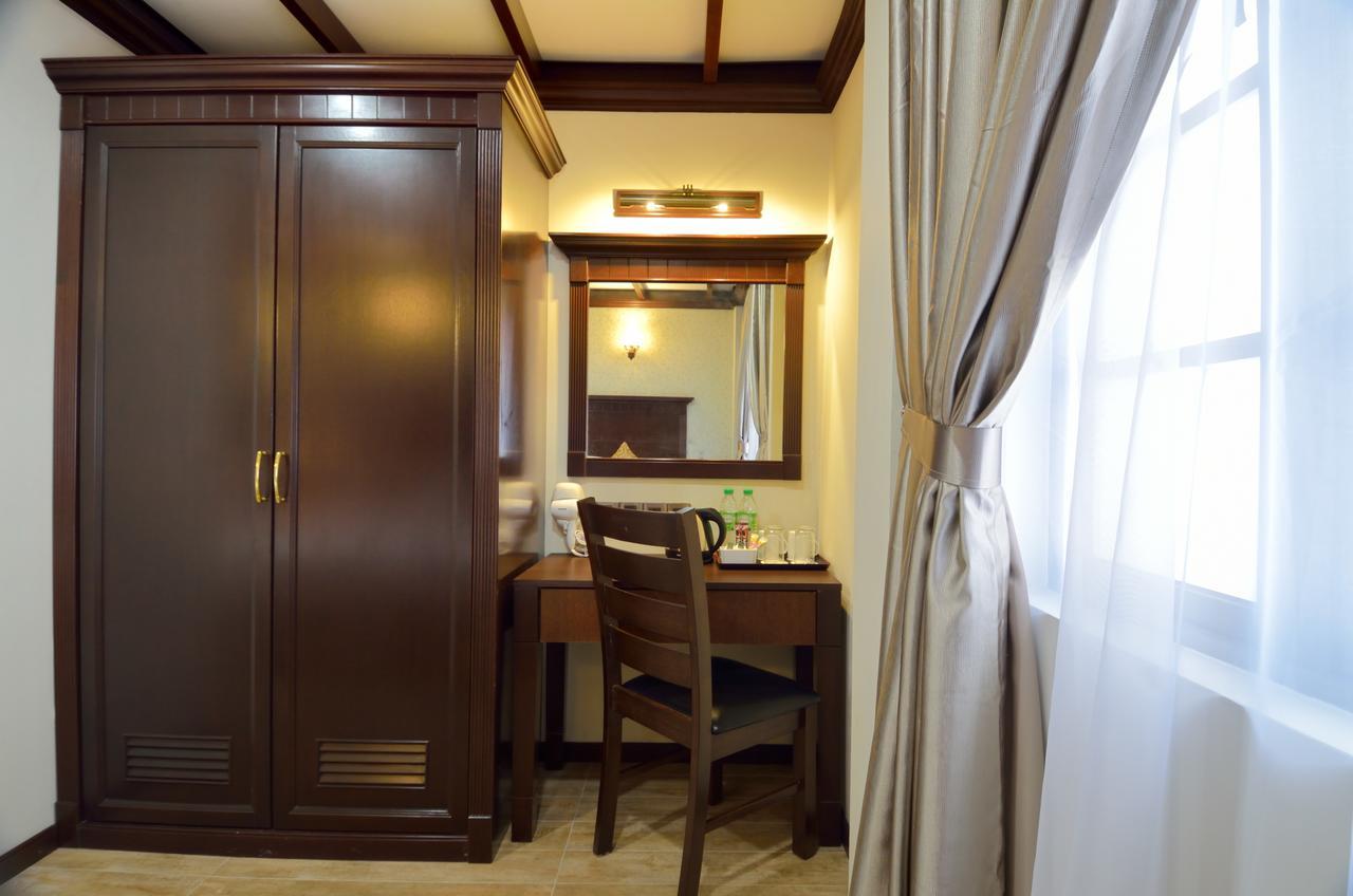 Hotel Kooler Inn Кота Кинабалу Екстериор снимка