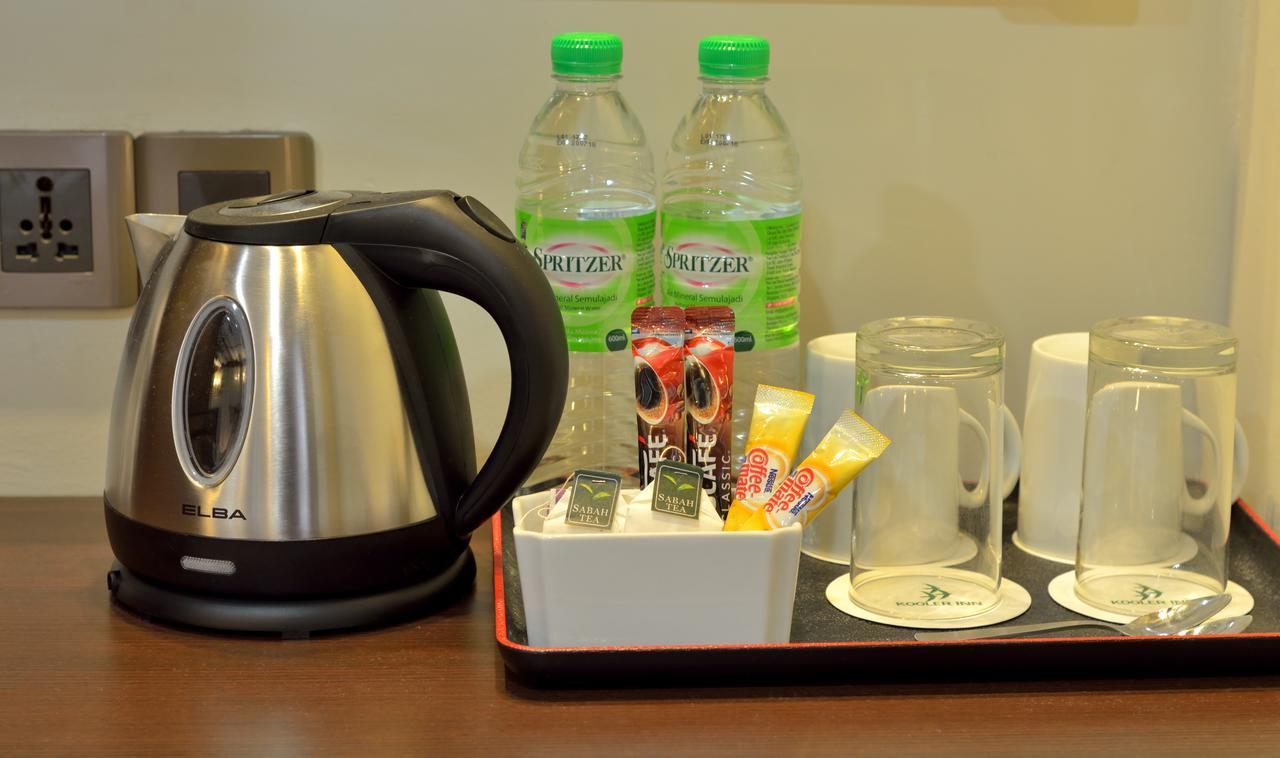Hotel Kooler Inn Кота Кинабалу Екстериор снимка