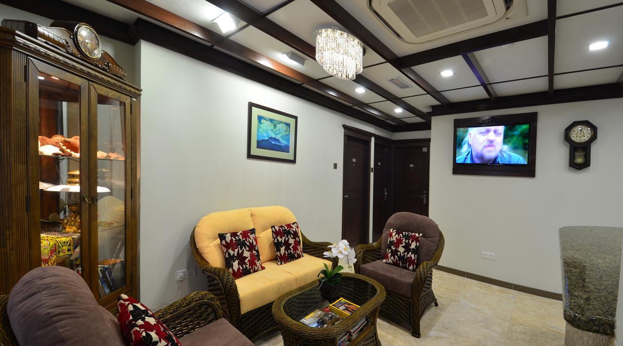 Hotel Kooler Inn Кота Кинабалу Екстериор снимка